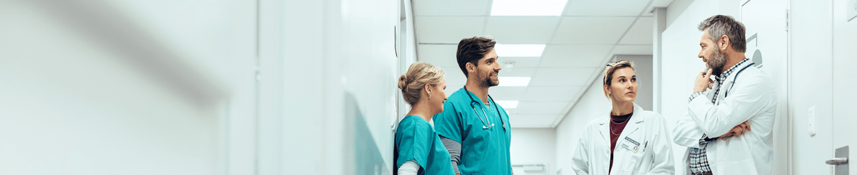 Moniteurs et écrans tactiles médicaux